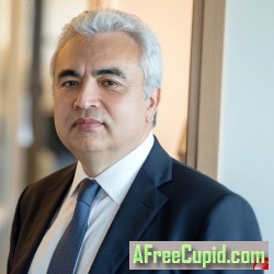 Michael77, 19740105, Adelanto, California, United States